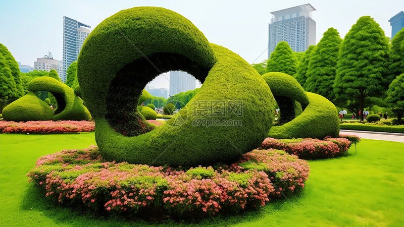 根据写字楼的具体情况，选择合适的绿植至关重要。以下是一些选择绿植的要点：